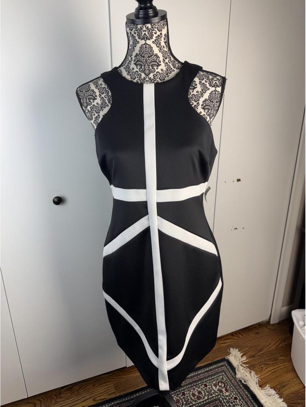 Bisou Bisou Women's Black and White Going-out-dress